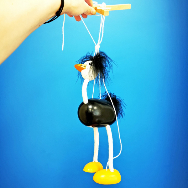 Дидактическая игрушка: марионетка страус
